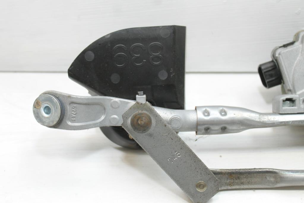View Auto part Wiper Motor Mitsubishi Outlander 2014