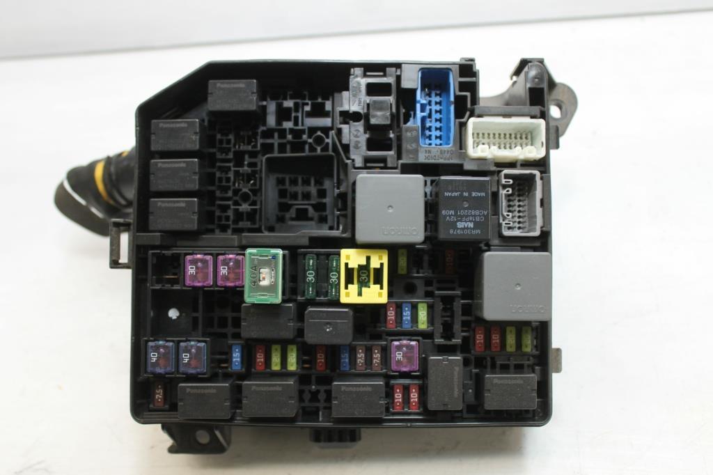 View Auto part Fuse Box Mitsubishi Outlander 2014