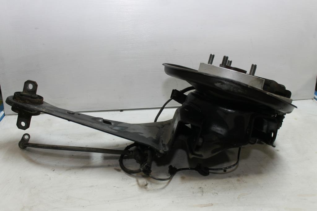 View Auto part Left Rear Hub Assembly Mitsubishi Outlander 2014