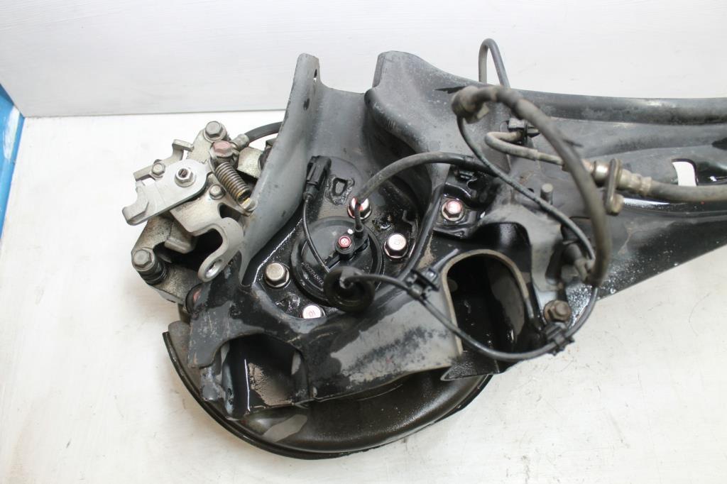 View Auto part Left Rear Hub Assembly Mitsubishi Outlander 2014