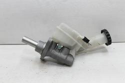 View Auto part Master Cylinder Mitsubishi Outlander 2014