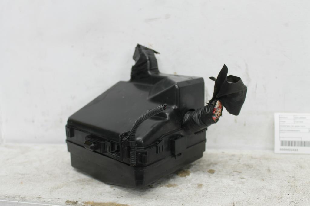 View Auto part Fuse Box Mitsubishi Outlander 2010