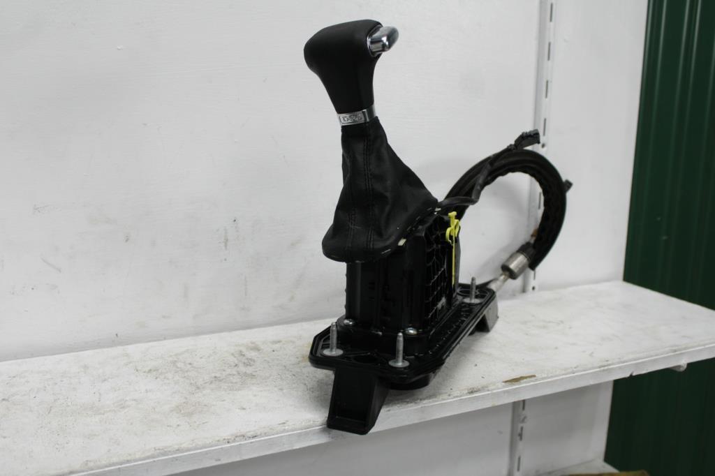 View Auto part Gear Stick/Shifter Volkswagen Golf 2010