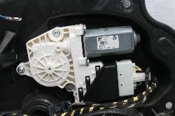View Auto part Left Rear Wnd Reg/Motor Volkswagen Golf 2010
