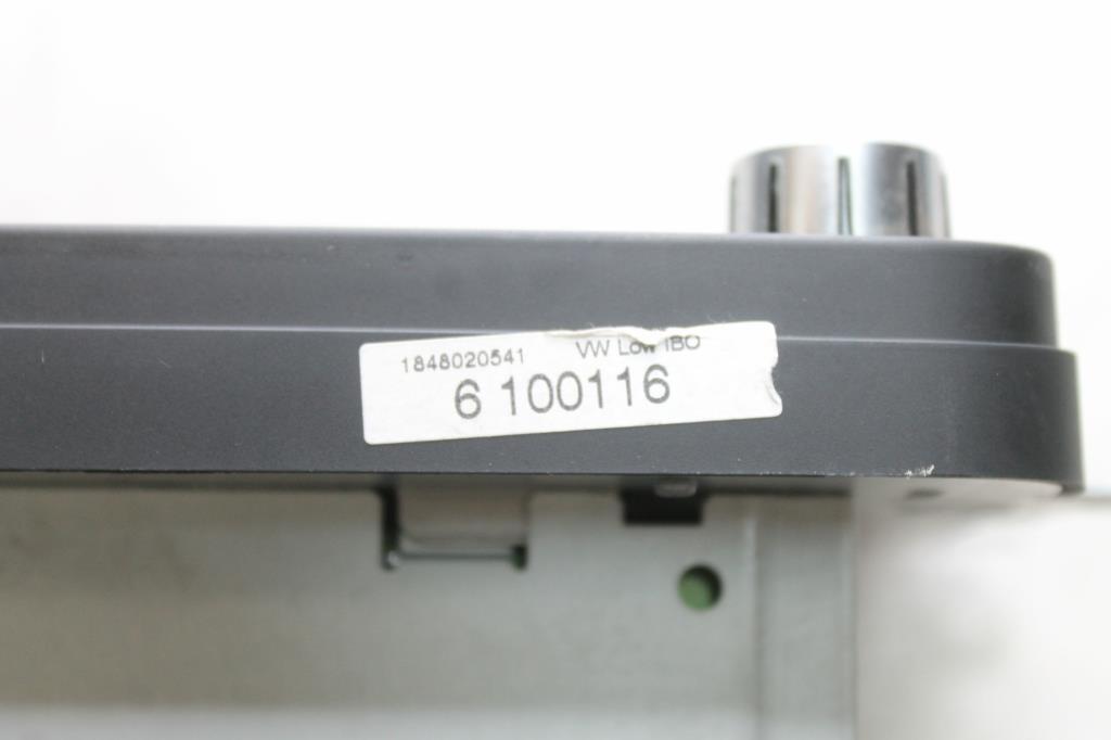 View Auto part Radio/Cd/Dvd/Sat/Tv Volkswagen Golf 2010
