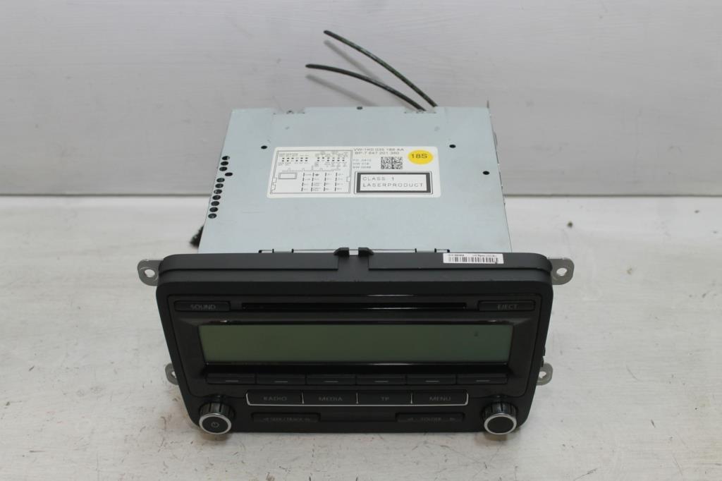 View Auto part Radio/Cd/Dvd/Sat/Tv Volkswagen Golf 2010
