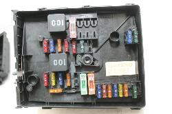 View Auto part Fuse Box Volkswagen Golf 2010
