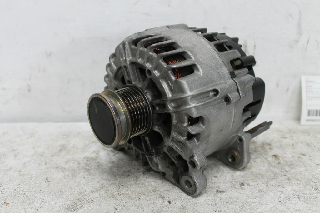 View Auto part Alternator Volkswagen Golf 2013