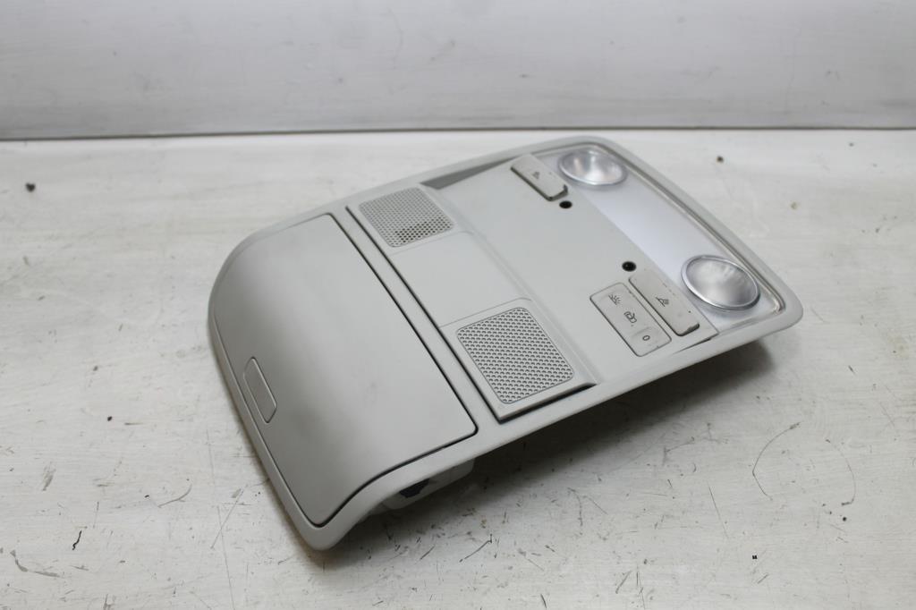 2010 Volkswagen Golf Courtesy Light View Auto part Courtesy Light Volkswagen Golf 2010