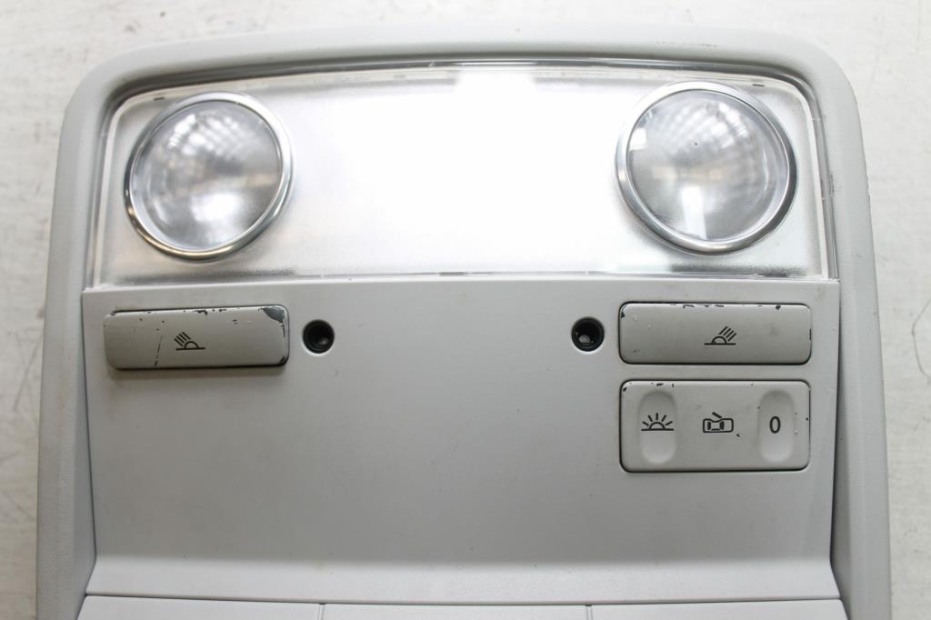 2010 Volkswagen Golf Courtesy Light View Auto part Courtesy Light Volkswagen Golf 2010