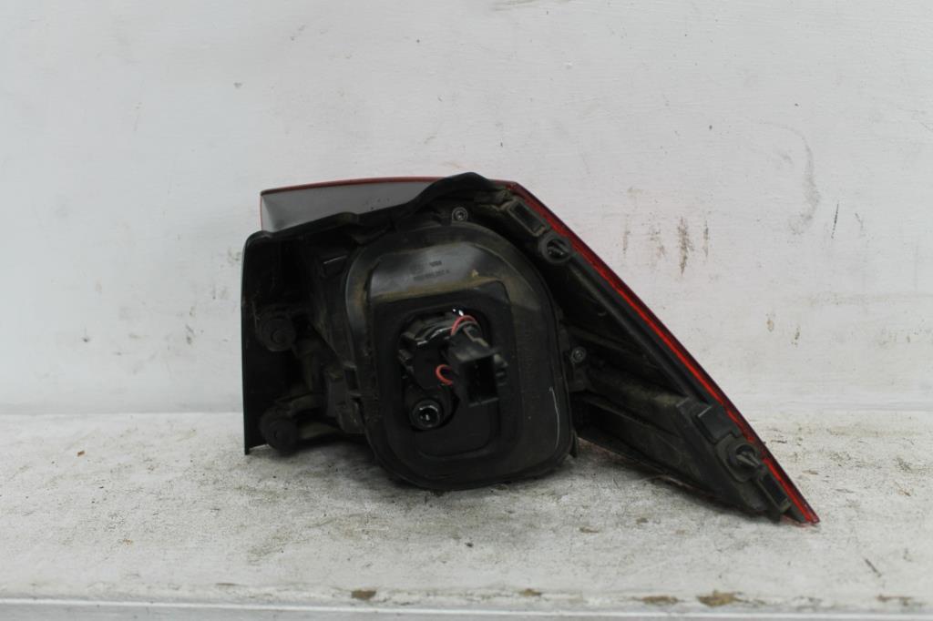 View Auto part Left Taillight Volkswagen Golf 2013