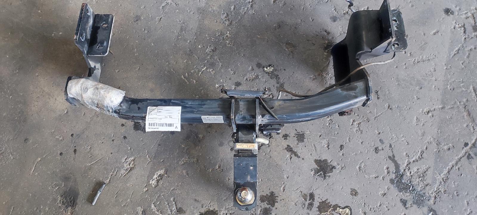 View Auto part Towbar Hyundai Santa Fe 2014