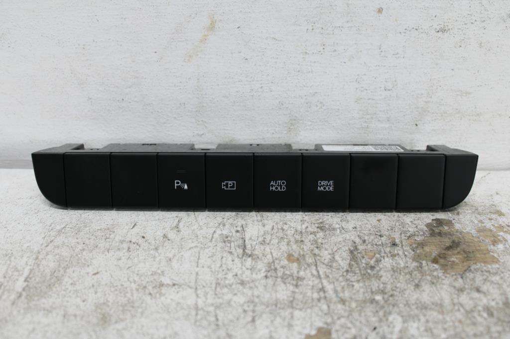 2024 Hyundai Staria Misc Switch/Relay View Auto part Misc Switch/Relay Hyundai Staria 2024