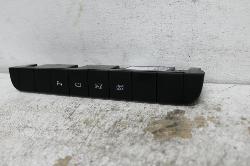 View Auto part Misc Switch/Relay Hyundai Staria 2024