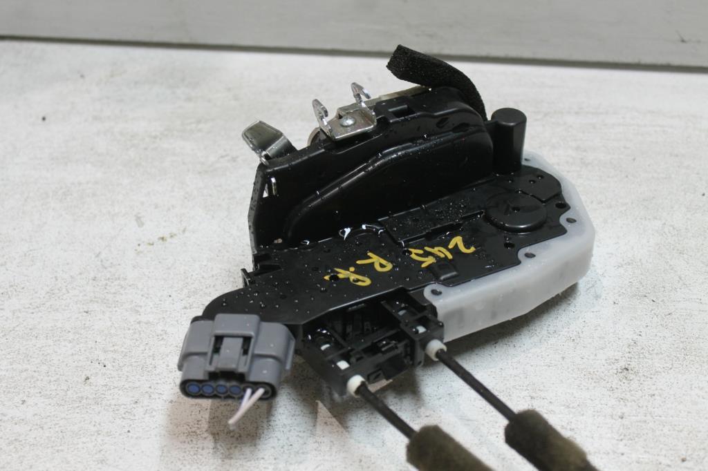 View Auto part Door/Boot/Gate Lock Nissan Xtrail 2015