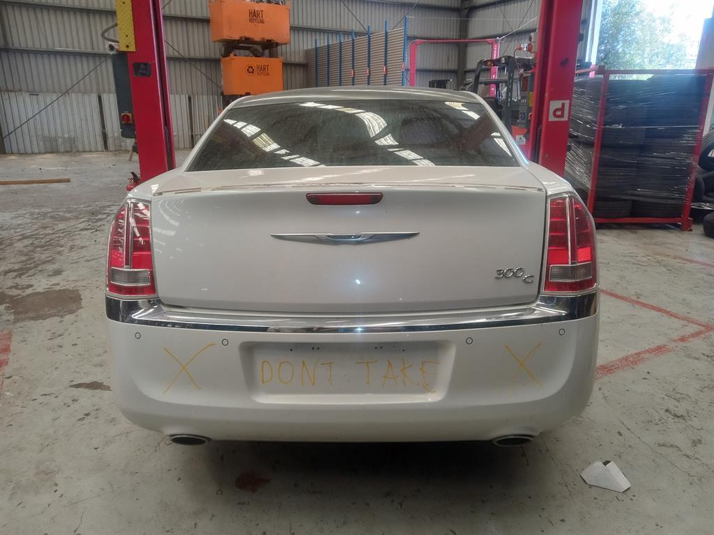 View Auto part Alternator Chrysler 300c 2012
