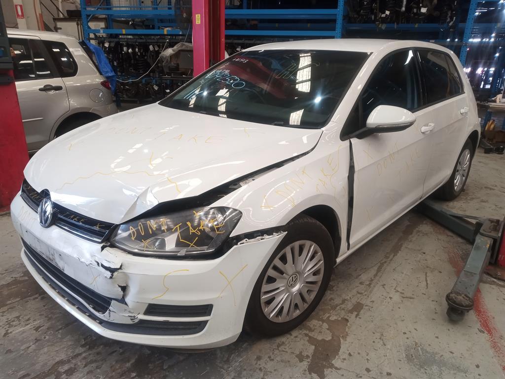 View Auto part Airbag Module/Sensor Volkswagen Golf 2013