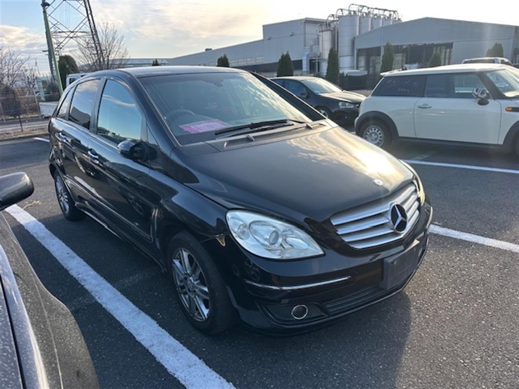 2007 Mercedes B Class A/C Condenser View Auto part A/C Condenser Mercedes B Class 2007
