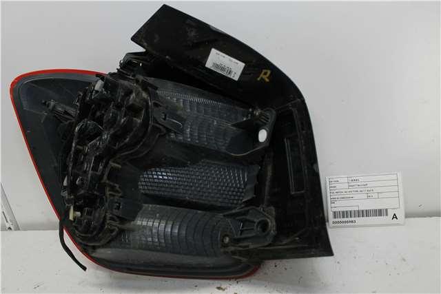 2012 Bmw 1 Series Right Taillight View Auto part Right Taillight Bmw 1 Series 2012
